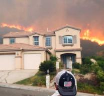 21,000 people fled for California fire
