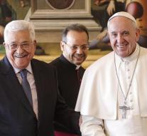 Abbas visits Pope