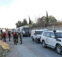 Convoy Red Cross enters East Ghouta
