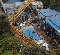 Death toll crane China to eighteen