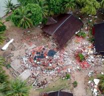 Deaths Indonesia after tsunami rises to 280