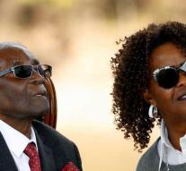 Family is paying for very old Mugabe