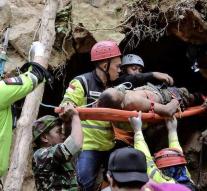 Fear for another 100 missing after mine disaster