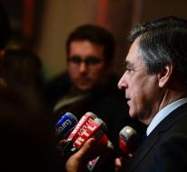 Fillon takes sanctions against Moscow meaningless