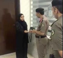 First woman in Saudi Arabia gets driving license