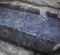 Gigantic sarcophagus of more than 2000 years old discovered