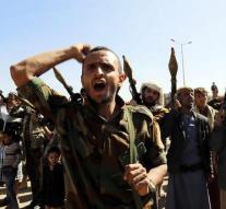 Houthi rebels form government