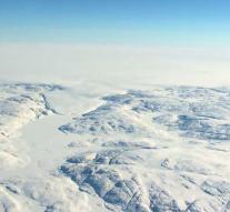 Huge crater discovered under ice Greenland