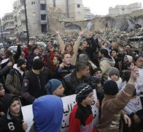 Invitations peace talks Syria from the door