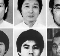 Japan executes six sectarian members of sarin attack