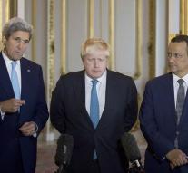 Kerry and Johnson: cease-fire in Yemen