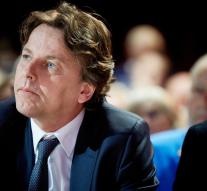 Koenders stresses hotline with Russians
