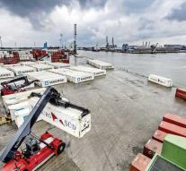 Large drug seizures in port of Antwerp