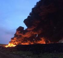 Large fire in tire pile