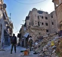 Large rebel group supports file Syria not