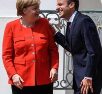 Macron and Merkel meet on EU reform