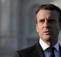 Macron makes little impression with the French