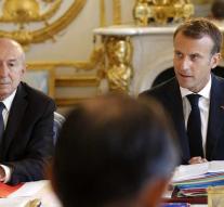 Macron takes into account Collomb departure