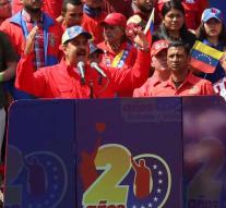 Maduro proposes early elections