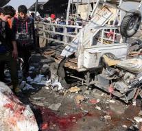 Many deaths from explosion in Baghdad