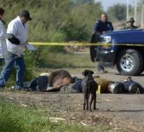 Mass grave with fourteen appear in Mexico