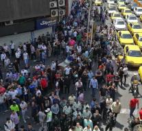 Massive protest against Iran's economic policy