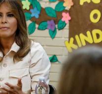 Melania Trump goes to children at the border Mexico