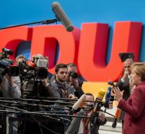 Merkel's CDU allays refugees quarrel