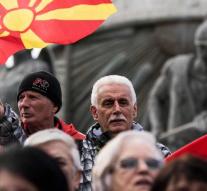 Parliament Macedonia approves name change