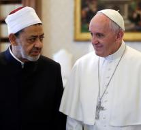 Pope and grand imam united against terror