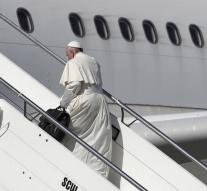 Pope differs for Irma