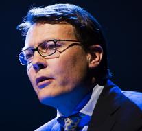 Prince Constantijn see more and more confusion
