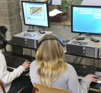 Programming lessons at primary schools