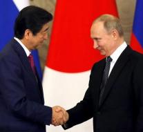 Putin and Abe appeal to North Korea