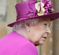 Queen evacuated at Brexitchaos: plans Cold War of stable