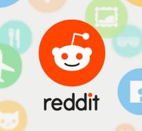 Reddit comes with its own mobile app