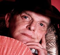 Remains Truman Capote auctioned for 40,000 euros