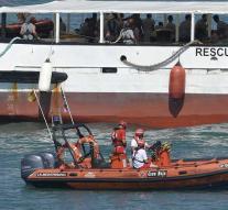 Rescue ship with 87 migrants to Spain