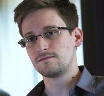 Snowden asks Obama for clemency