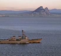 'Spanish warship provokes on waters Gibraltar to brexit'