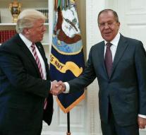 Trump meets Lavrov during Comey controversy