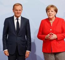 Tusk: Tref smugglers with sanctions