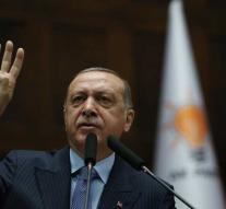 Twitterers in Turkey say 'enough is enough' against Erdogan