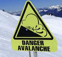 Two killed by avalanches in the Alps