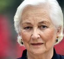 Vertebral Fracture for Queen Paola