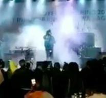 Video shows how tsunami washes away Indonesia stage during a concert