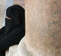 Woman in nikab does not see face and is denied in Belgium