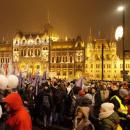 Again massively protest Budapest against Orbán