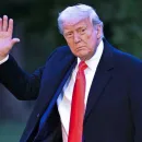 Controversy Surrounds $TRUMP-Coin Investors' Dinner Hosted by Trump
