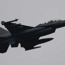 F-16 burnt out on Belgian basis: one wounded